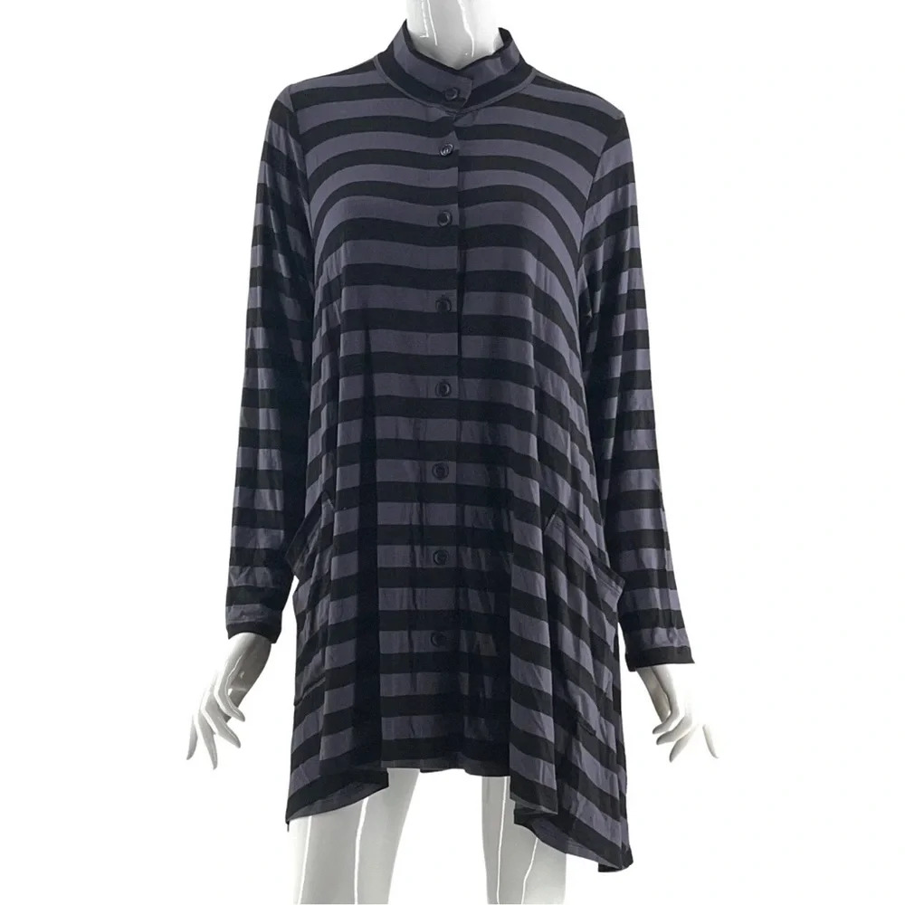 Comfy USA Black Gray Stripe Long Sleeve Button Down Tunic